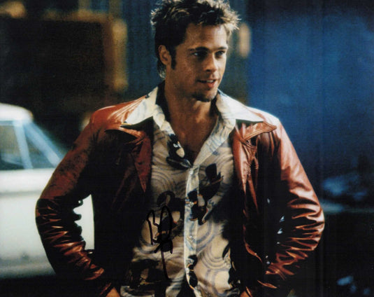 Autographed item – Brad Pitt – Brad Pitt signed photograph